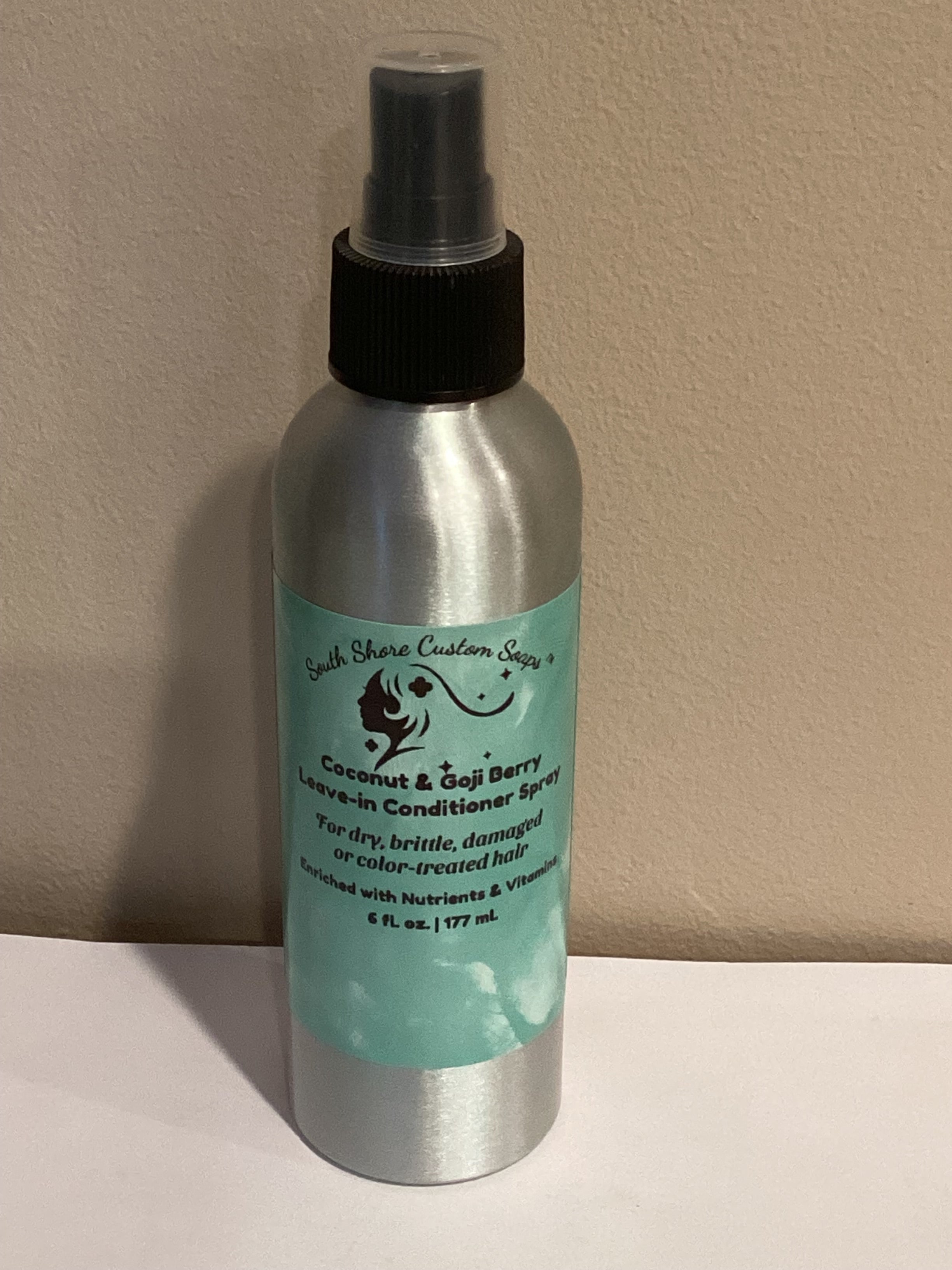 Coconut & Goji Berry Leave-In Conditioner Spray for dry, brittle, damaged or color-treated hair
